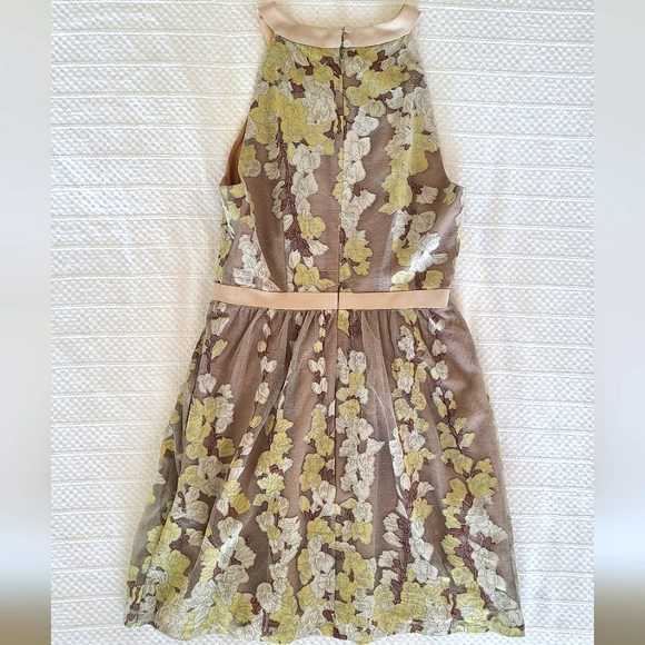 BCBGMaxAzria Cailyn Dress in Silver Dove - Picture 8 of 12